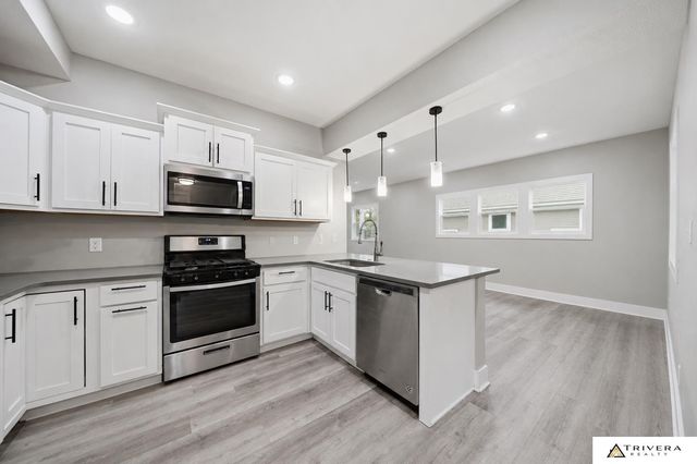 2711 Sumner Street, Lincoln, NE 68502