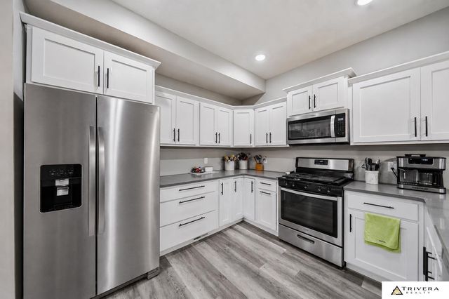 2711 Sumner Street, Lincoln, NE 68502
