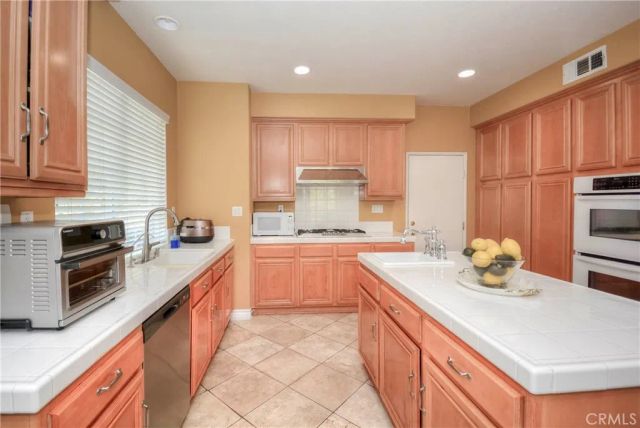 32 Via De La Valle, Lake Elsinore, CA 92532