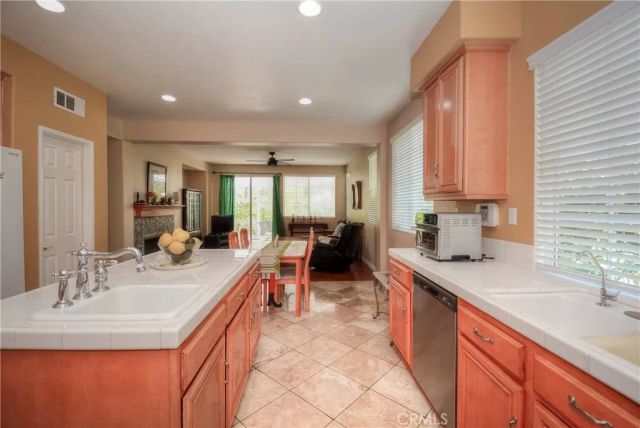 32 Via De La Valle, Lake Elsinore, CA 92532