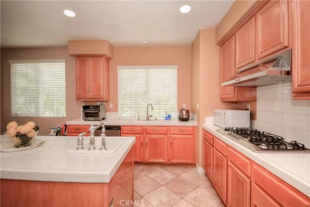 32 Via De La Valle, Lake Elsinore, CA 92532