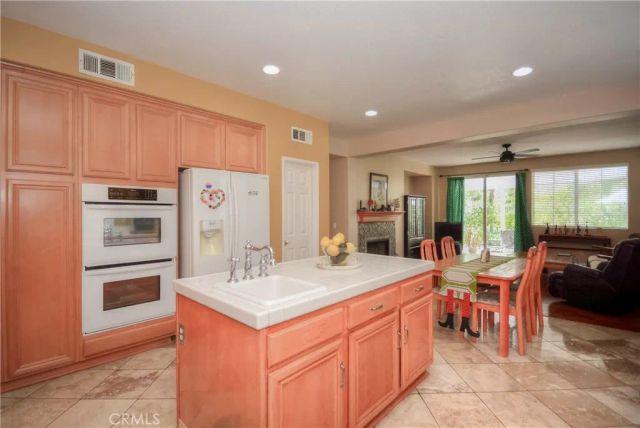 32 Via De La Valle, Lake Elsinore, CA 92532