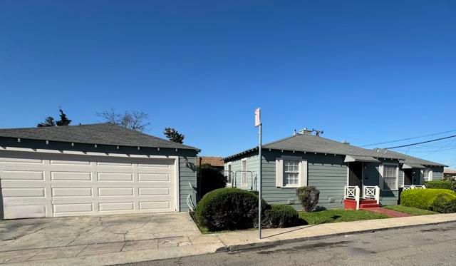 10407 Pontiac Street, Oakland, CA 94603