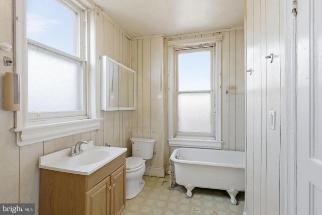 1222 S PEACH ST, Philadelphia, PA 19143