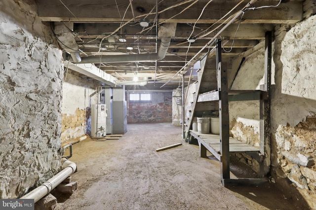 1222 S PEACH ST, Philadelphia, PA 19143