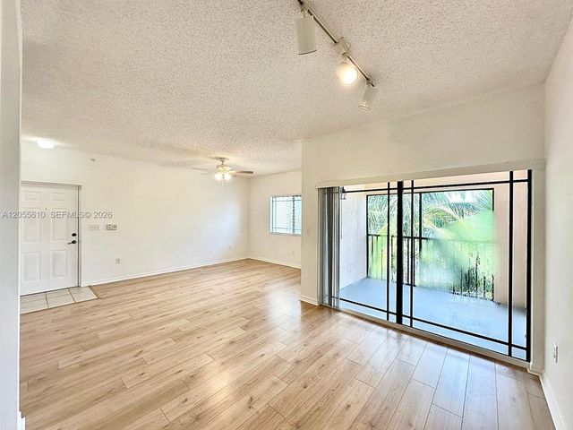 2807 Veronia Dr 301, Palm Beach Gardens, FL 33410