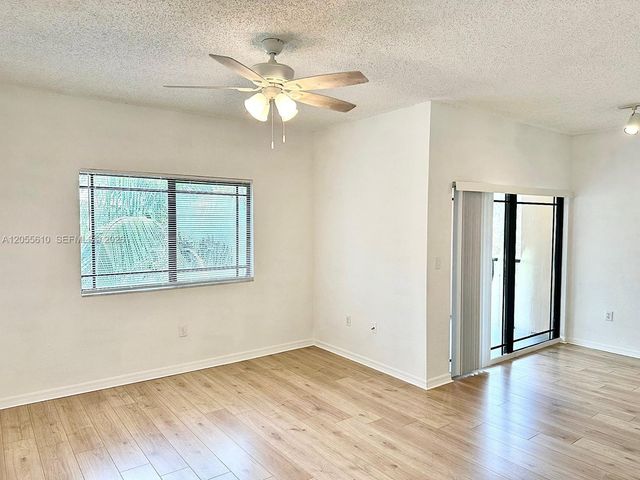 2807 Veronia Dr 301, Palm Beach Gardens, FL 33410
