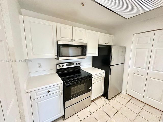 2807 Veronia Dr 301, Palm Beach Gardens, FL 33410