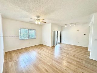 2807 Veronia Dr 301, Palm Beach Gardens, FL 33410