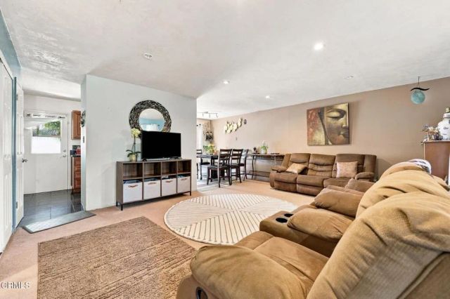 2033 Miramar Walk, Oxnard, CA 93035