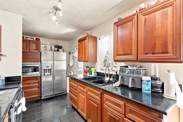 2033 Miramar Walk, Oxnard, CA 93035