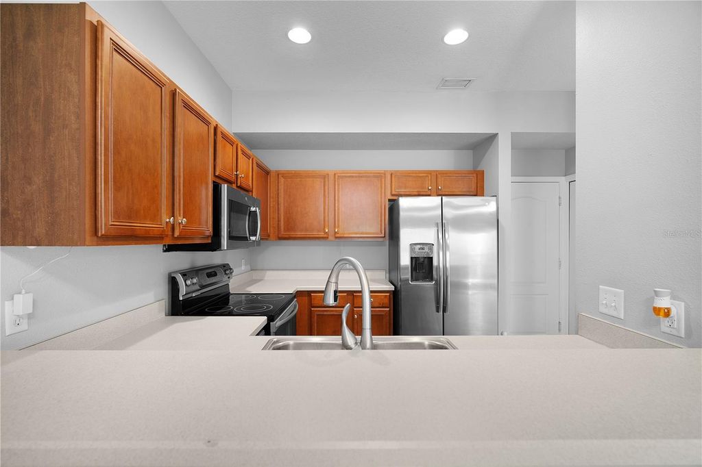 Image 23 of property listing at Address unavailable.