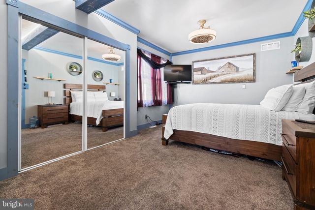 132 HICKMAN AVE, Gloucester City, NJ 08030