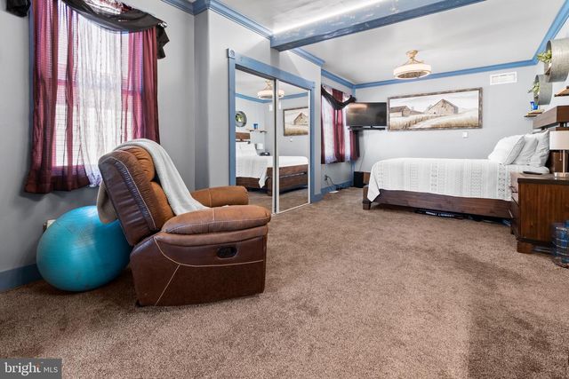 132 HICKMAN AVE, Gloucester City, NJ 08030