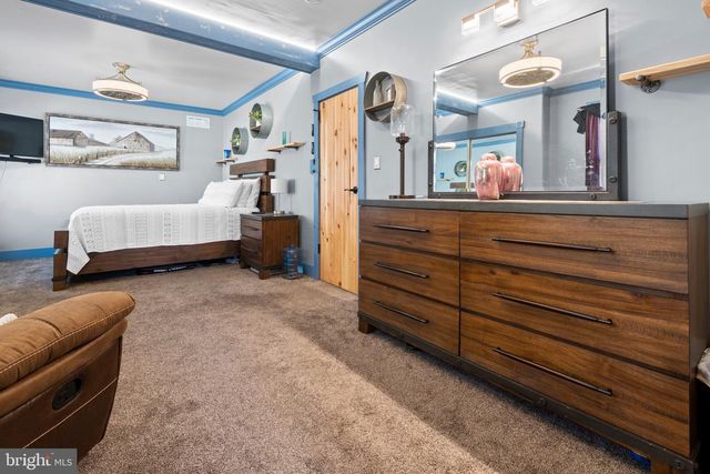 132 HICKMAN AVE, Gloucester City, NJ 08030