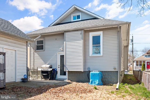 132 HICKMAN AVE, Gloucester City, NJ 08030