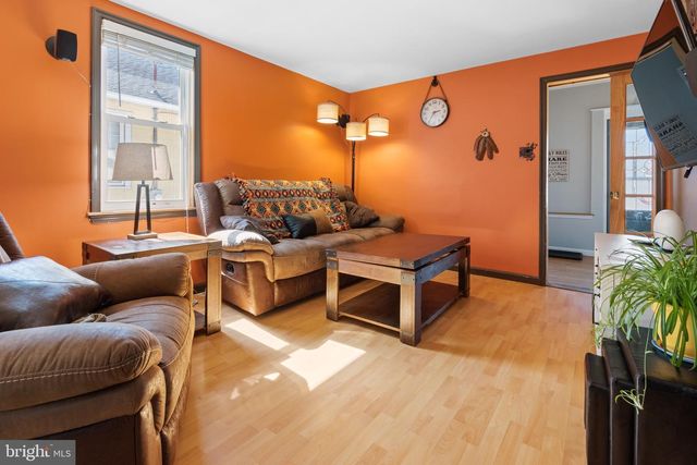 132 HICKMAN AVE, Gloucester City, NJ 08030