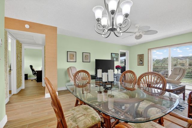 2856 Garden Drive 310, Lake Worth, FL 33461