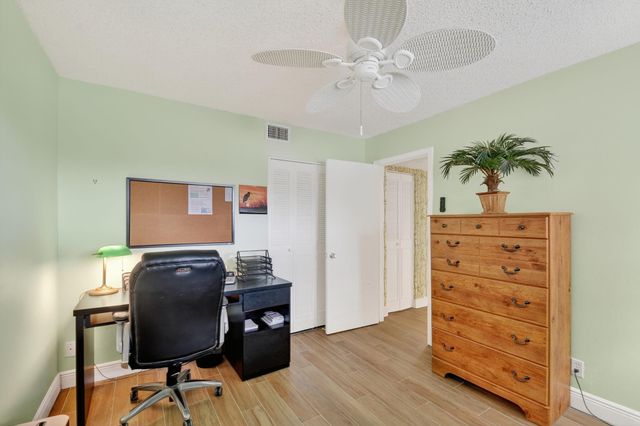 2856 Garden Drive 310, Lake Worth, FL 33461