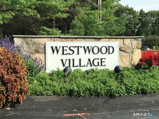 55 Mill Plain Road 33-4, Danbury, CT 06811