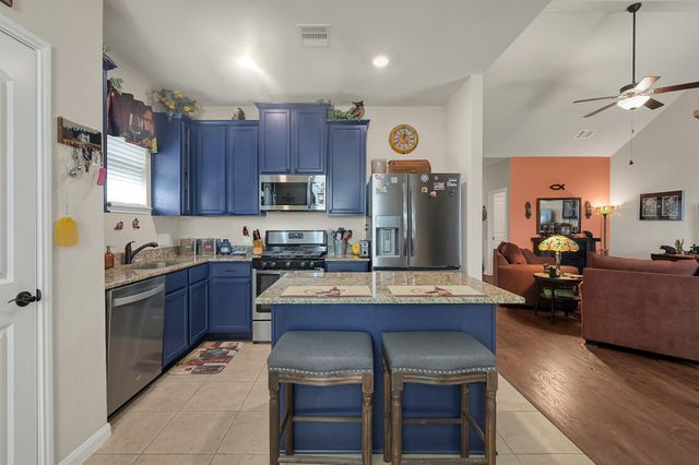 9041 Oval Glass Street, Conroe, TX 77304