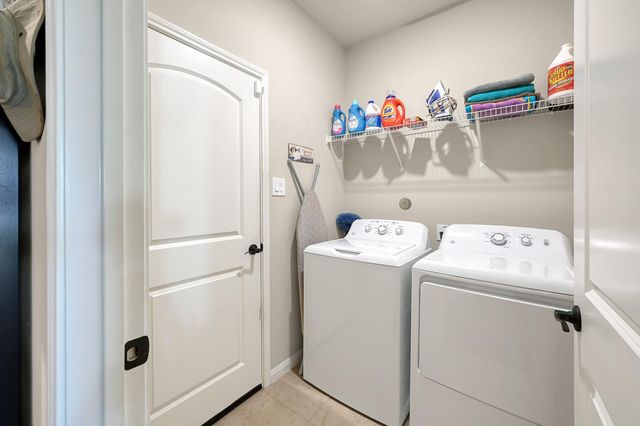 9041 Oval Glass Street, Conroe, TX 77304