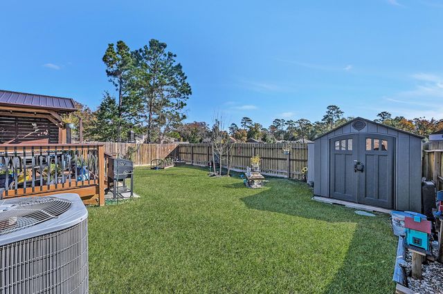 9041 Oval Glass Street, Conroe, TX 77304