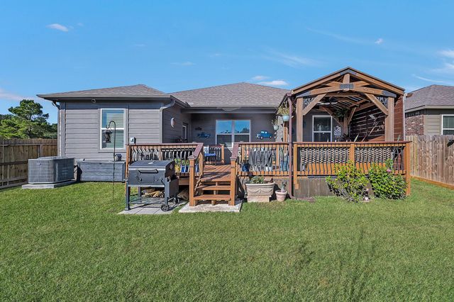 9041 Oval Glass Street, Conroe, TX 77304