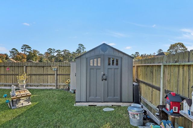 9041 Oval Glass Street, Conroe, TX 77304