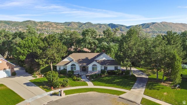 13357 S TRAIL RIDER CIR, Draper, UT 84020