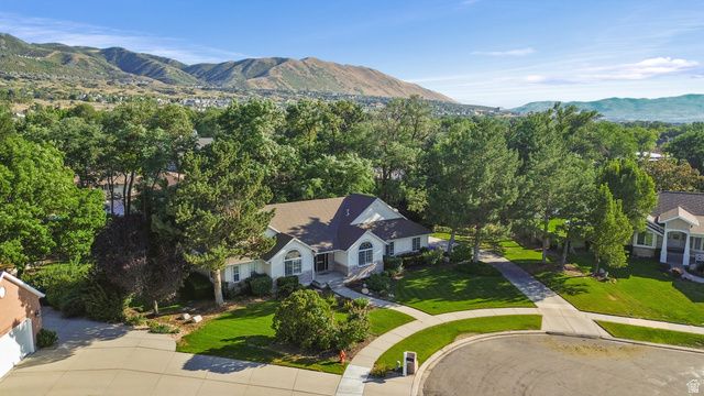 13357 S TRAIL RIDER CIR, Draper, UT 84020