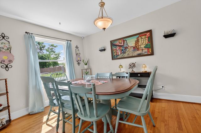 5214 Woodbury ST NW, Roanoke, VA 24012