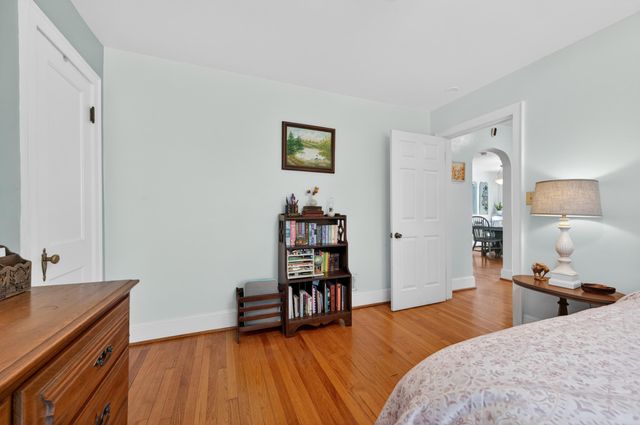 5214 Woodbury ST NW, Roanoke, VA 24012