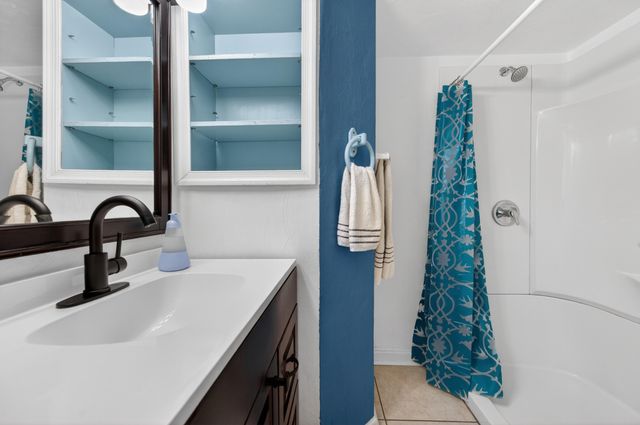 5214 Woodbury ST NW, Roanoke, VA 24012