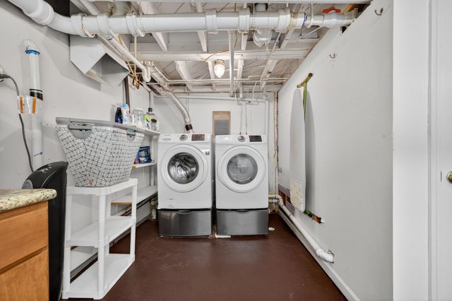 5214 Woodbury ST NW, Roanoke, VA 24012