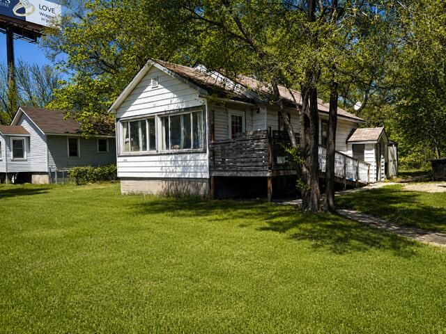 5030 W 27th Avenue, Gary, IN 46406