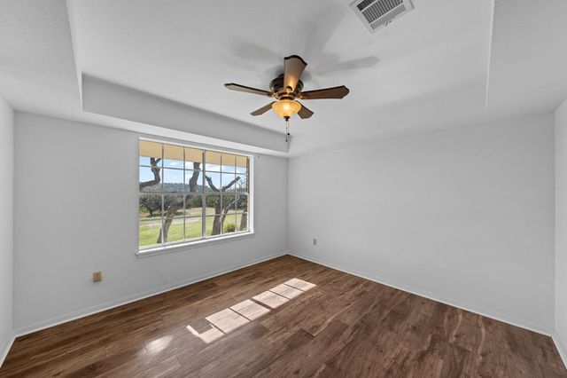 540 NE Stoney Brook Rd, Kerrville, TX 78028