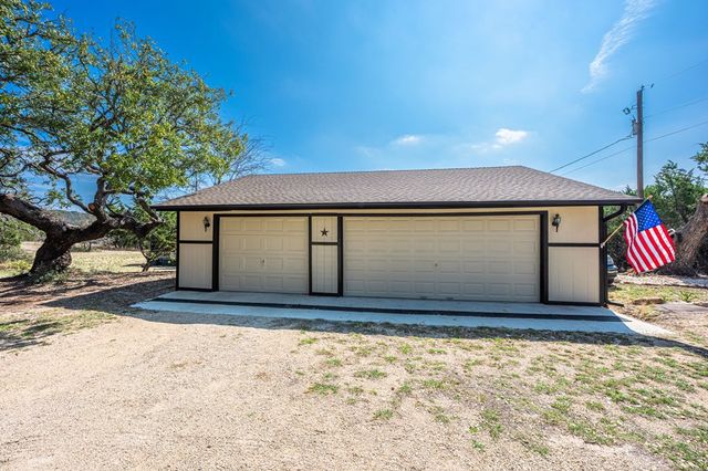540 NE Stoney Brook Rd, Kerrville, TX 78028