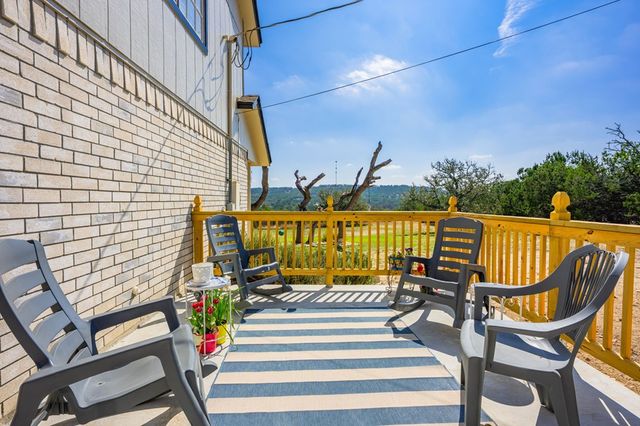 540 NE Stoney Brook Rd, Kerrville, TX 78028