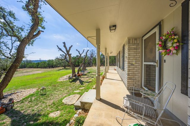 540 NE Stoney Brook Rd, Kerrville, TX 78028