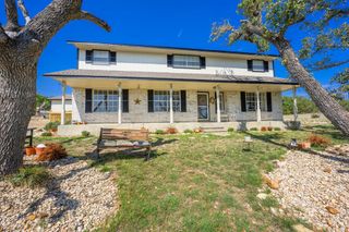 540 NE Stoney Brook Rd, Kerrville, TX 78028