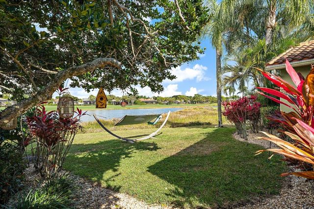 10265 Osprey Trace, West Palm Beach, FL 33412