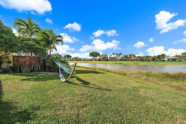 10265 Osprey Trace, West Palm Beach, FL 33412