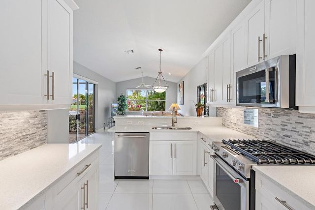 10265 Osprey Trace, West Palm Beach, FL 33412