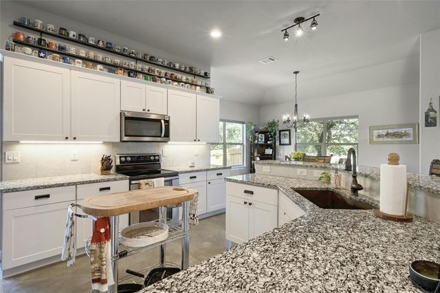 19908 Victoria Chase RD, Lago Vista, TX 78645