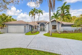 9033 NW 47th Ct, Coral Springs, FL 33067