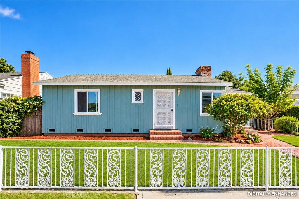 1974 Daisy, Long Beach, CA 90806 — exterior