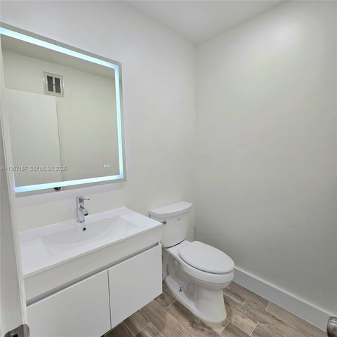 5300 Washington Street I205, Hollywood, FL 33021
