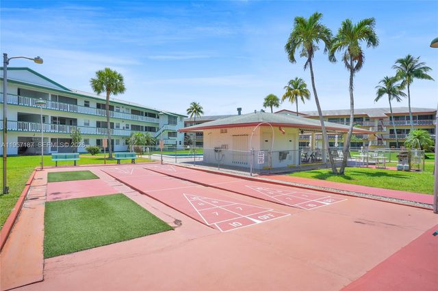 5300 Washington Street I205, Hollywood, FL 33021