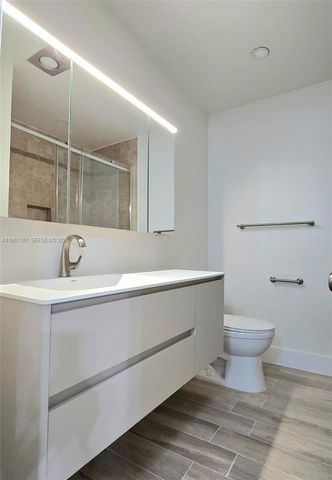 5300 Washington Street I205, Hollywood, FL 33021